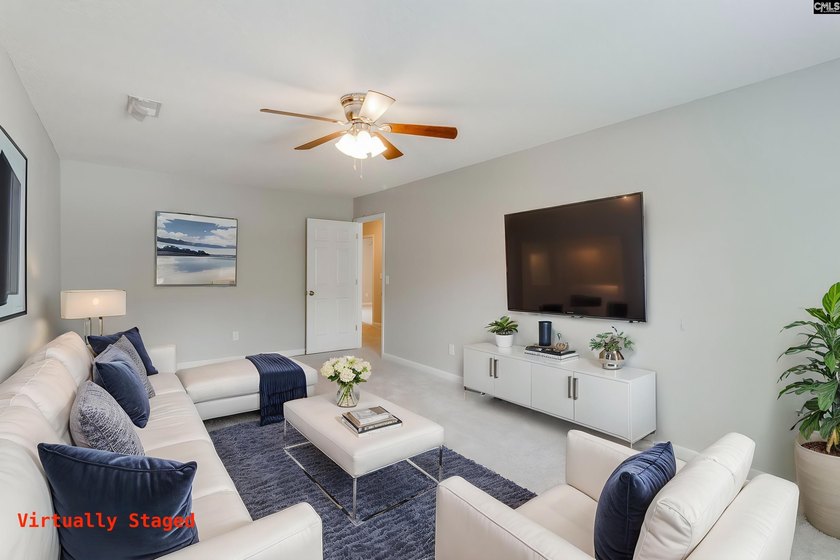 Welcome to this beautifully updated 5-bedroom, 3.5-bath home - photo 35