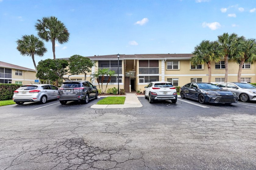 MOVE-IN ready condo just off US1 in a prime location near - photo 35