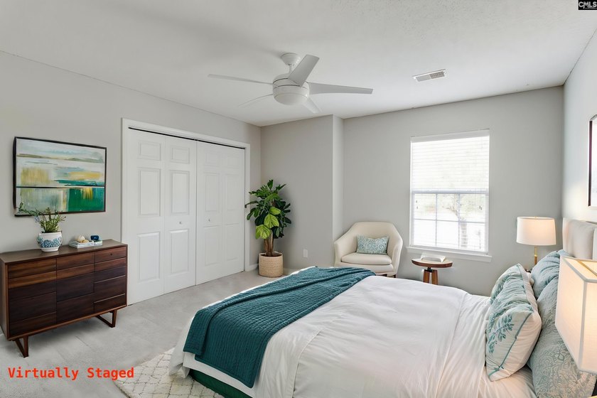 Welcome to this beautifully updated 5-bedroom, 3.5-bath home - photo 39
