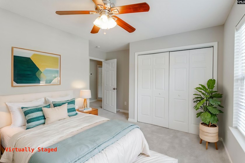 Welcome to this beautifully updated 5-bedroom, 3.5-bath home - photo 41