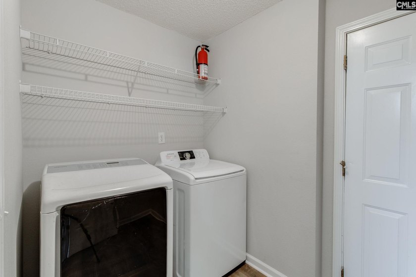 Welcome to this beautifully updated 5-bedroom, 3.5-bath home - photo 47