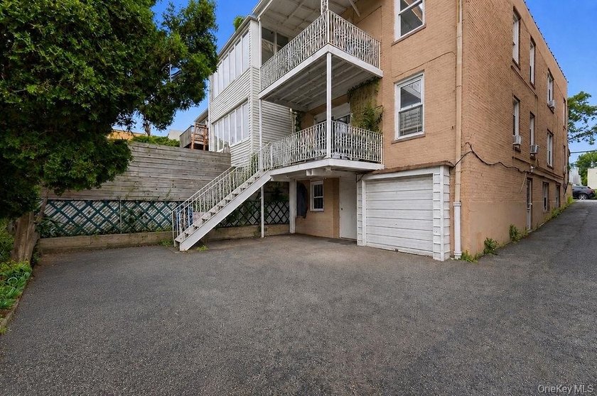 Exceptional vacant 2-family opportunity in the desirable Pelham - photo 27