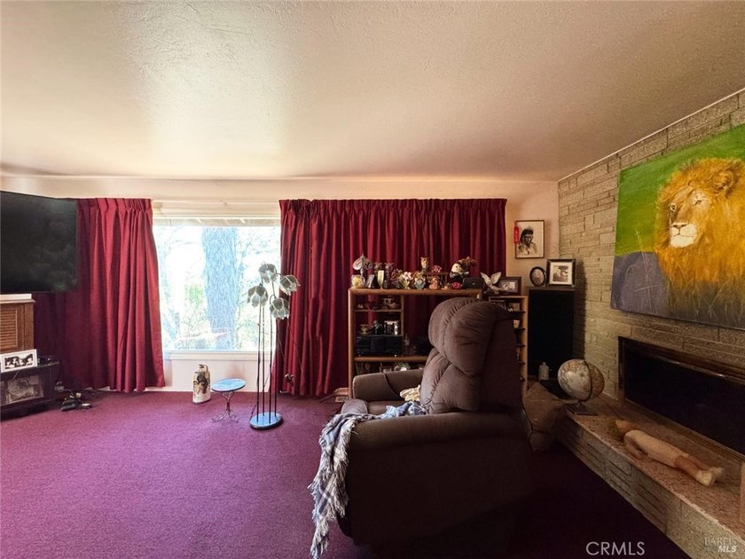 Galloping Vines Estates is a rare opportunity to own a private - photo 12