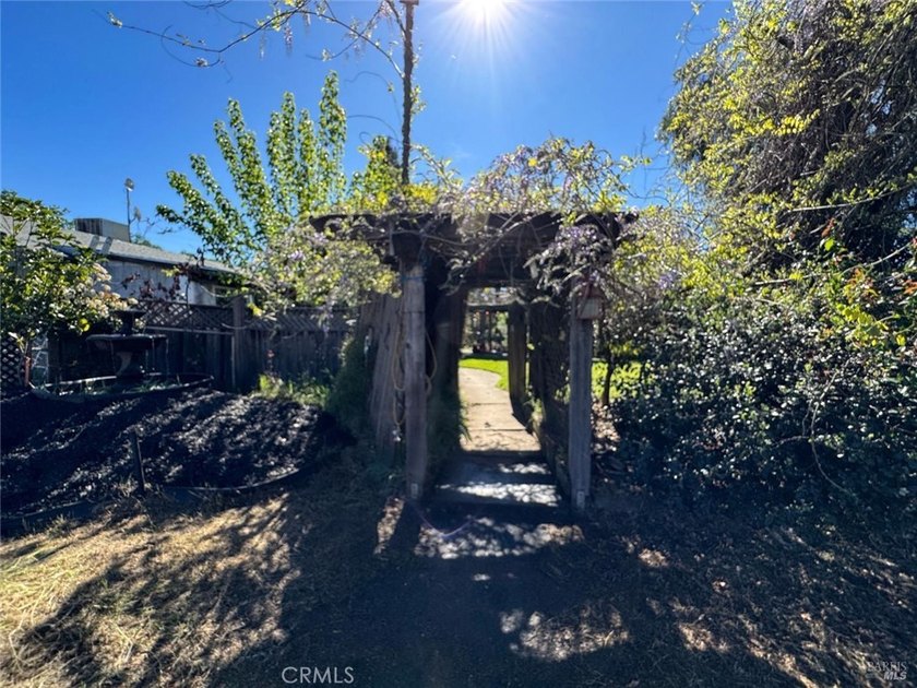 Galloping Vines Estates is a rare opportunity to own a private - photo 42