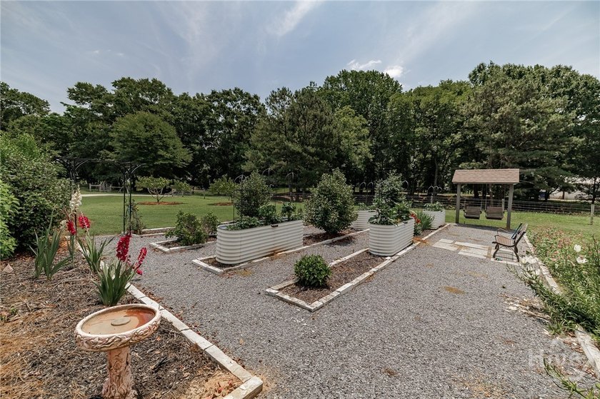 Set on 23.8 acres in sought-after South Oconee County, this - photo 49