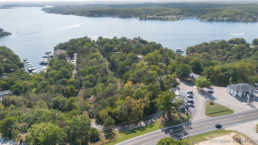 Prime opportunity in Arrowhead Beach! This .95-acre lot offers - photo 4