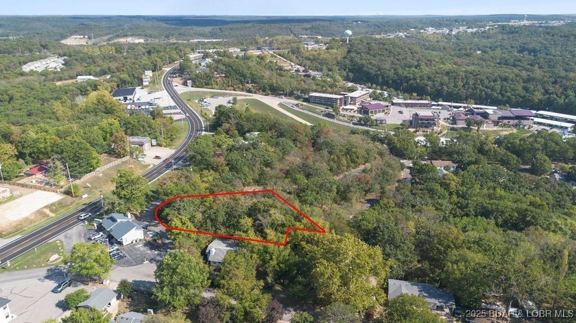 Prime opportunity in Arrowhead Beach! This .95-acre lot offers - photo 9