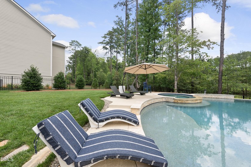 Showings Begin 7/18!!! Coming soon in Hasentree: 8108 Fergus - photo 5