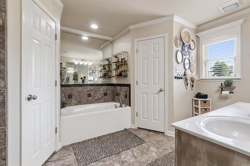 Your own slice of country paradise awaits! Nestled on 1.49 - photo 23