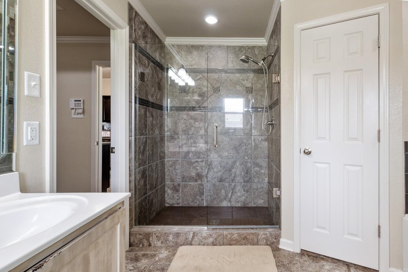 Your own slice of country paradise awaits! Nestled on 1.49 - photo 25