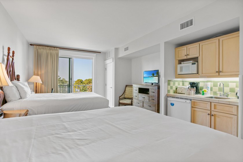Perched on the 5th floor of Grand Sandestin, this beautifully - photo 20