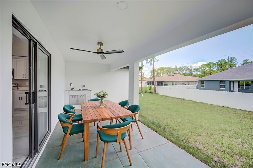 Beautiful newly constructed 3-bedroom, 2-bath home offering 1 - photo 30