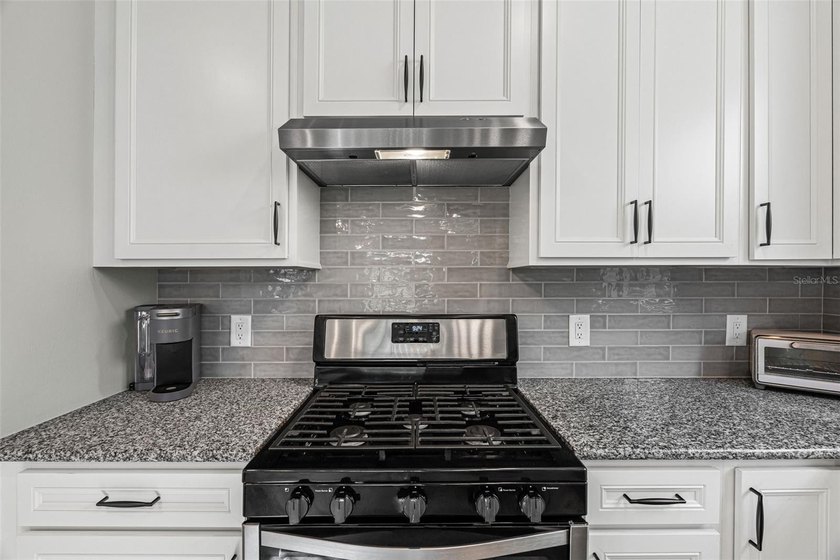 Welcome to 17726 Northwood Place in the highly sought-after Del - photo 11