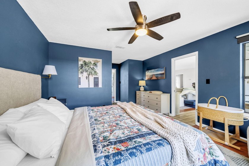 Perfectly positioned in the heart of Destin, this charming - photo 21
