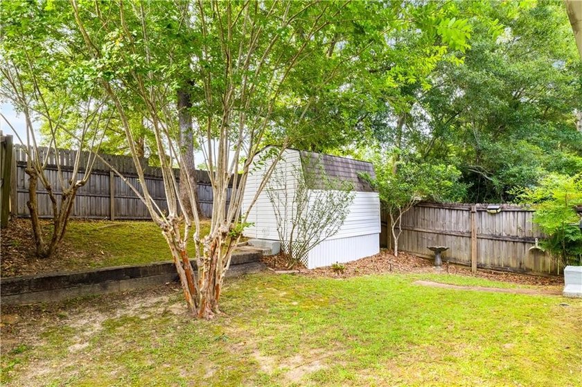 Welcome to the gated community of Spring Lake in West Mobile! - photo 25