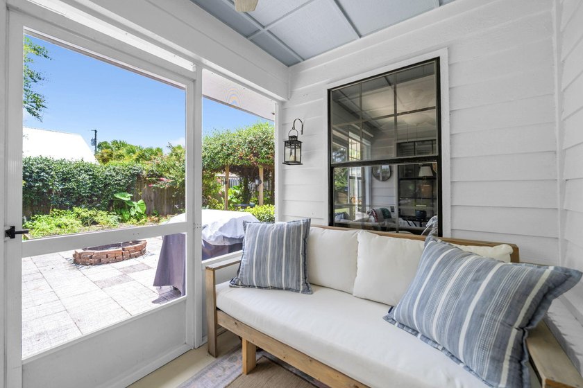 Perfectly positioned in the heart of Destin, this charming - photo 31