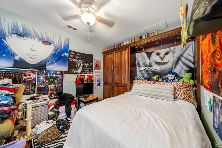 Location, location, location, this beautiful finished lake condo - photo 34