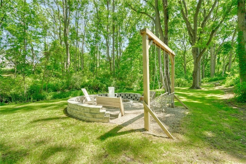 Welcome to this absolutely stunning, meticulously maintained - photo 44