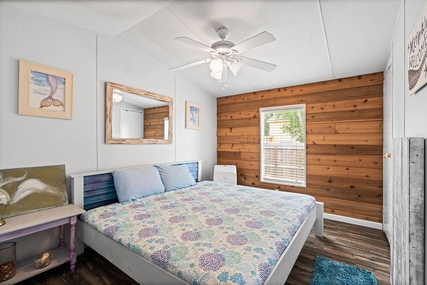 Charming Coastal Retreat with Room to Grow! Welcome to this - photo 15
