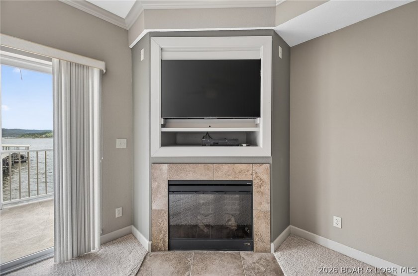 Lake front life never looked so good! Check out this 3 bedroom 2 - photo 16