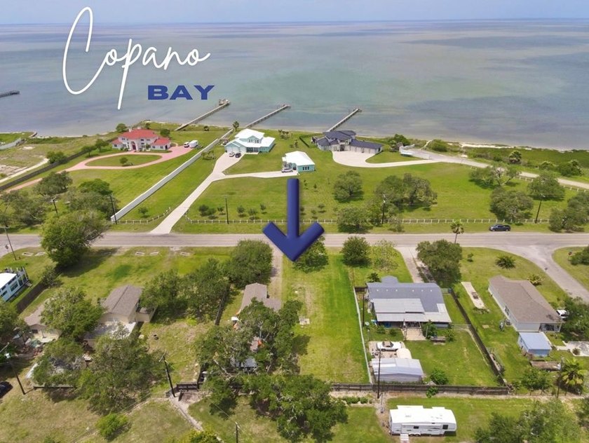 Charming Coastal Retreat with Room to Grow! Welcome to this - photo 29