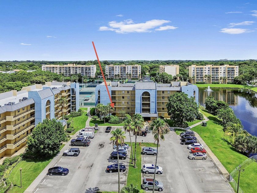 Stylishly updated 2-bedroom, 1.5-bathroom corner unit in the - photo 42
