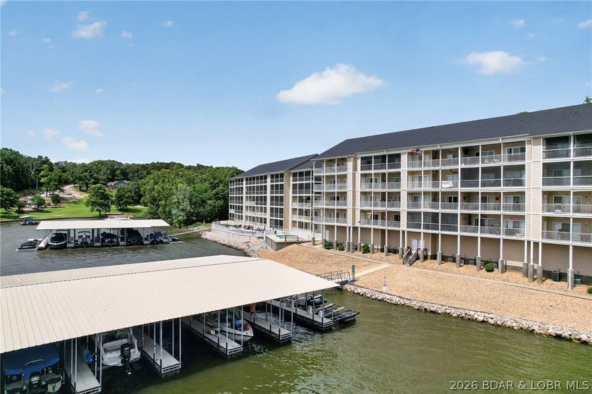 Lake front life never looked so good! Check out this 3 bedroom 2 - photo 46