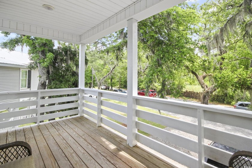 Just south of Downtown Georgetown, this beautifully maintained - photo 14