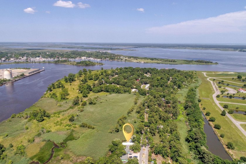 Just south of Downtown Georgetown, this beautifully maintained - photo 24