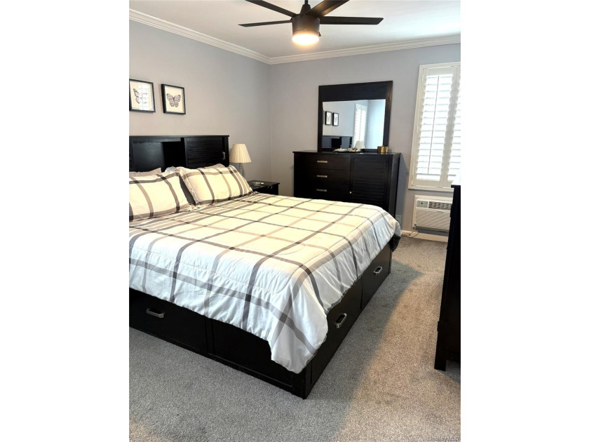 Updated sunny and spacious 2 Bedroom 2 Bath unit in one of the - photo 15
