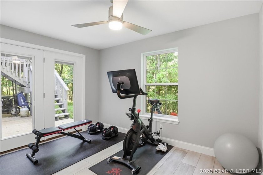 Experience the perfect combination of comfort and space in this - photo 22