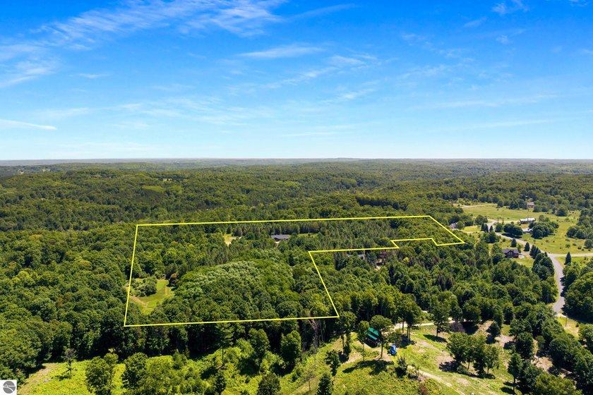Beautifully Built Custom Ranch Perfectly situated on 30 Gorgeous - photo 22