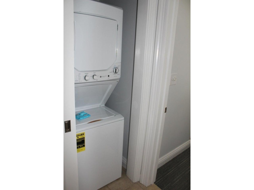 6 weeks of use in a 2 BR unit with a bunk room sleeping 8. Some - photo 9