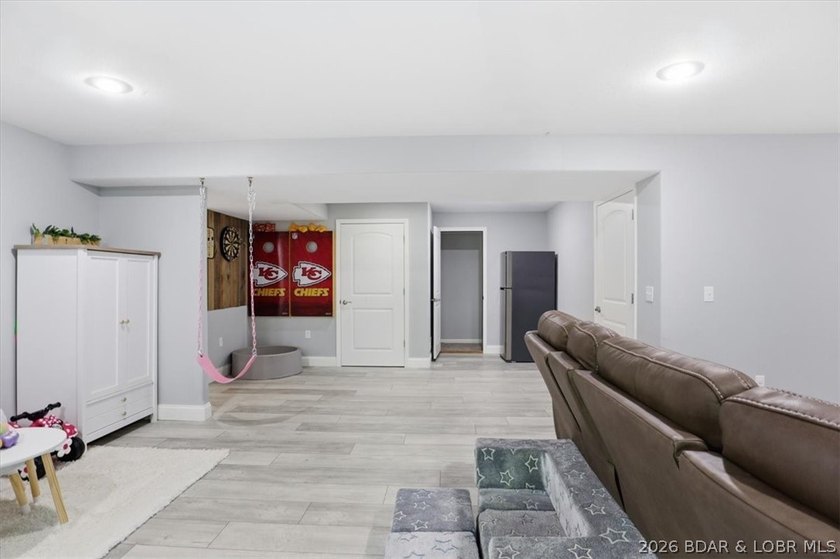 Experience the perfect combination of comfort and space in this - photo 48