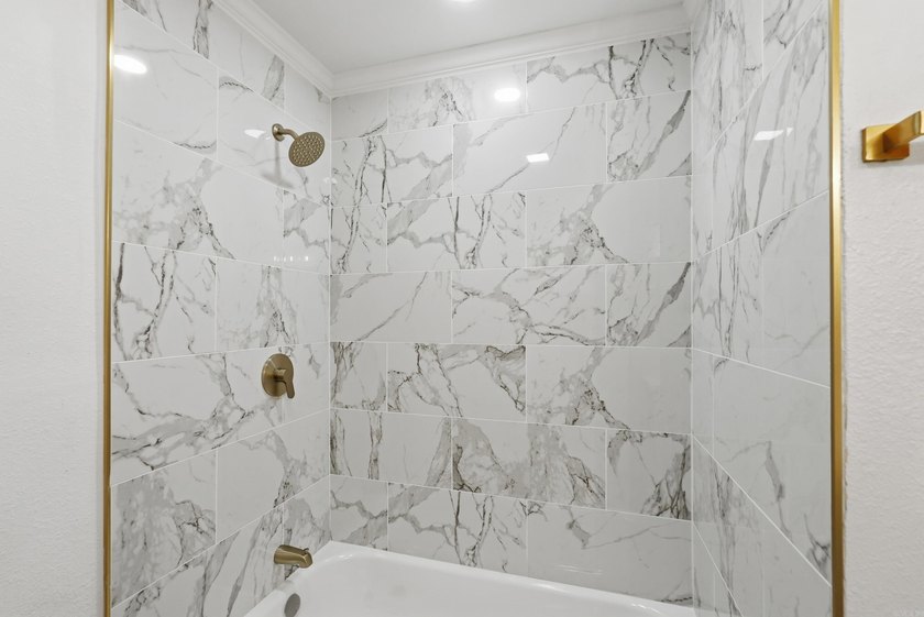 Welcome home to this beautifully updated property featuring - photo 20