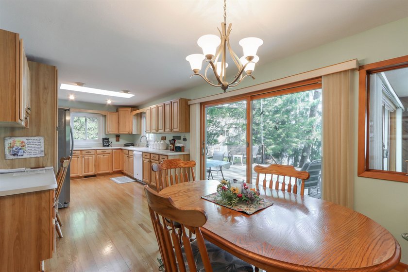 Rare opportunity on highly sought-after Long Lake in Waushara - photo 16