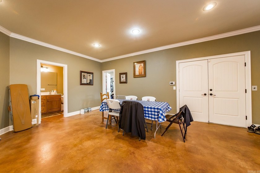 Seller Motivated !!! Each bedroom has it's own bathroom !! - photo 27