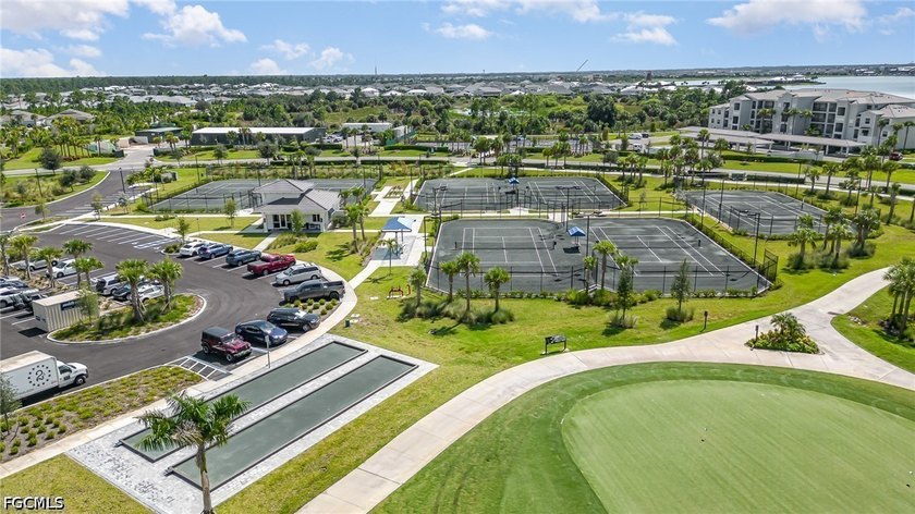 Luxury meets leisure in this turnkey upper-level bundled golf - photo 35