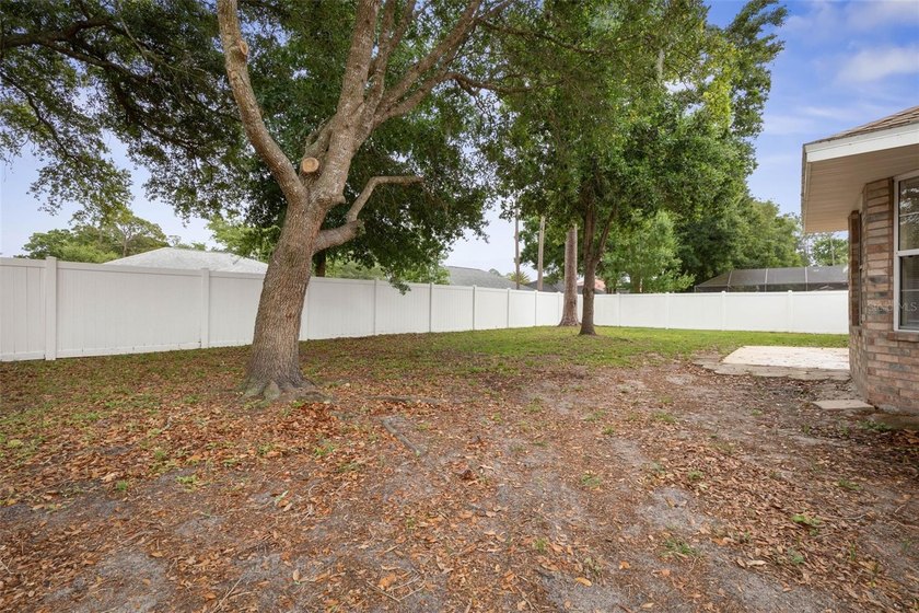 Virtually Staged. SPACIOUS 4BR + FLEX ROOM, FIREPLACE &amp; FULLY - photo 45