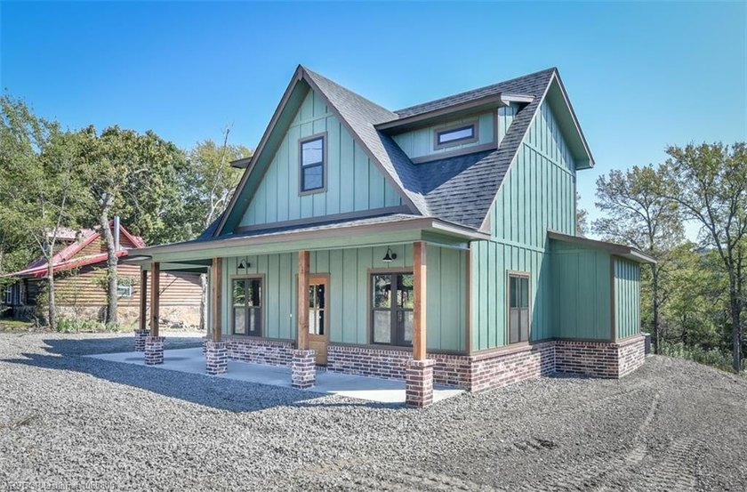 Builder came in under budget and is passing savings on to the - photo 3