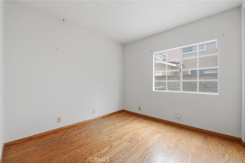 Welcome to this beautiful four-bedroom, three-bathroom home with - photo 27