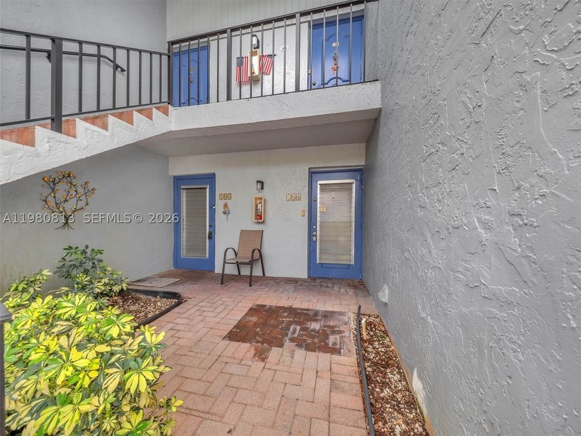 Come explore the Florida lifestyle in this active 55+ community - photo 2