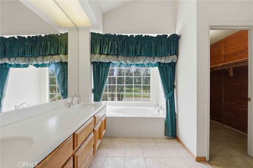 Welcome to this beautiful four-bedroom, three-bathroom home with - photo 37