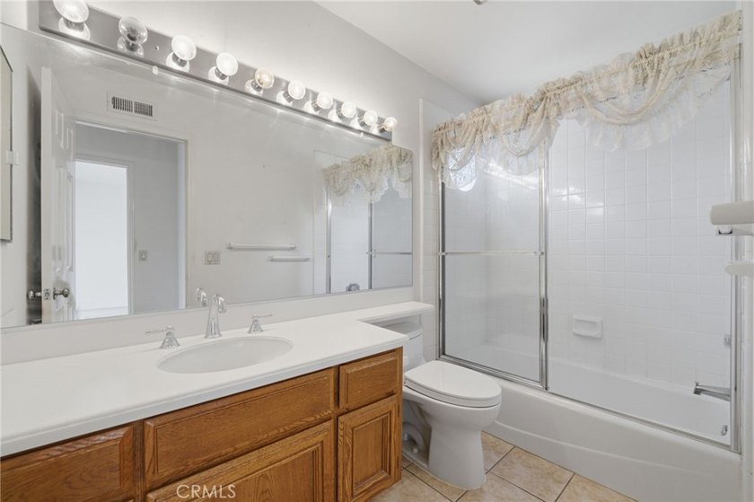 Welcome to this beautiful four-bedroom, three-bathroom home with - photo 43