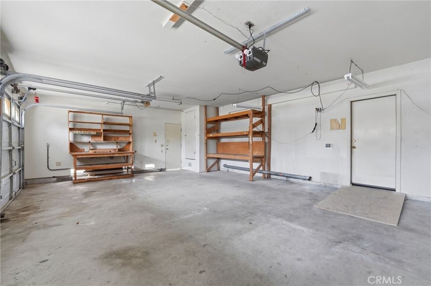 Welcome to this beautiful four-bedroom, three-bathroom home with - photo 49