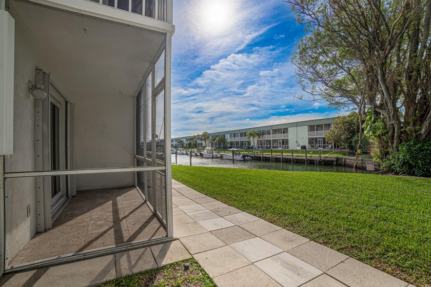 Motivated Seller! BOATERS DREAM for only $2/foot!! Intracoastal - photo 30