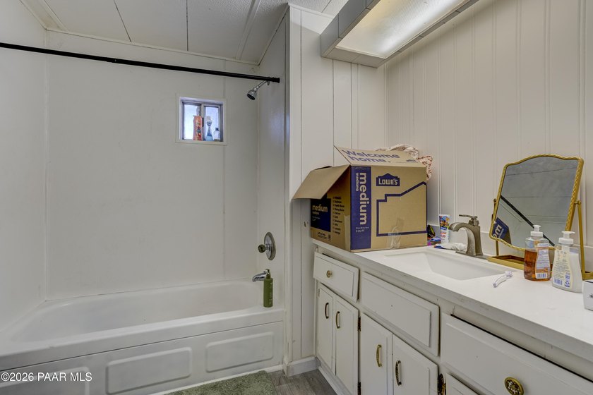 Build your investment portfolio with this Prescott gem! This 947 - photo 10