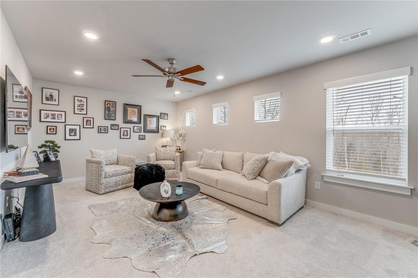 Experience luxury living in this 2022-built home, featuring 3 - photo 26
