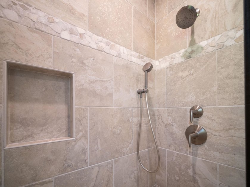 Also listed under Condominium MLS# 408082. Welcome to Hokulani - photo 31