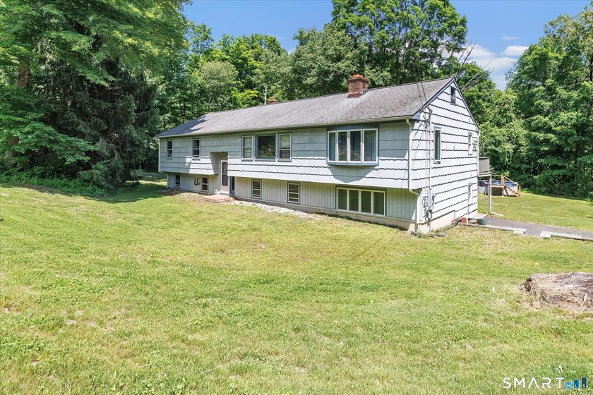 Welcome to 119 Freeman Road in Oxford! Set on approximately 1.5 - photo 3